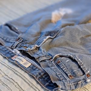 Levi's Boyfriend Style Distressed Jeans Vintage 550